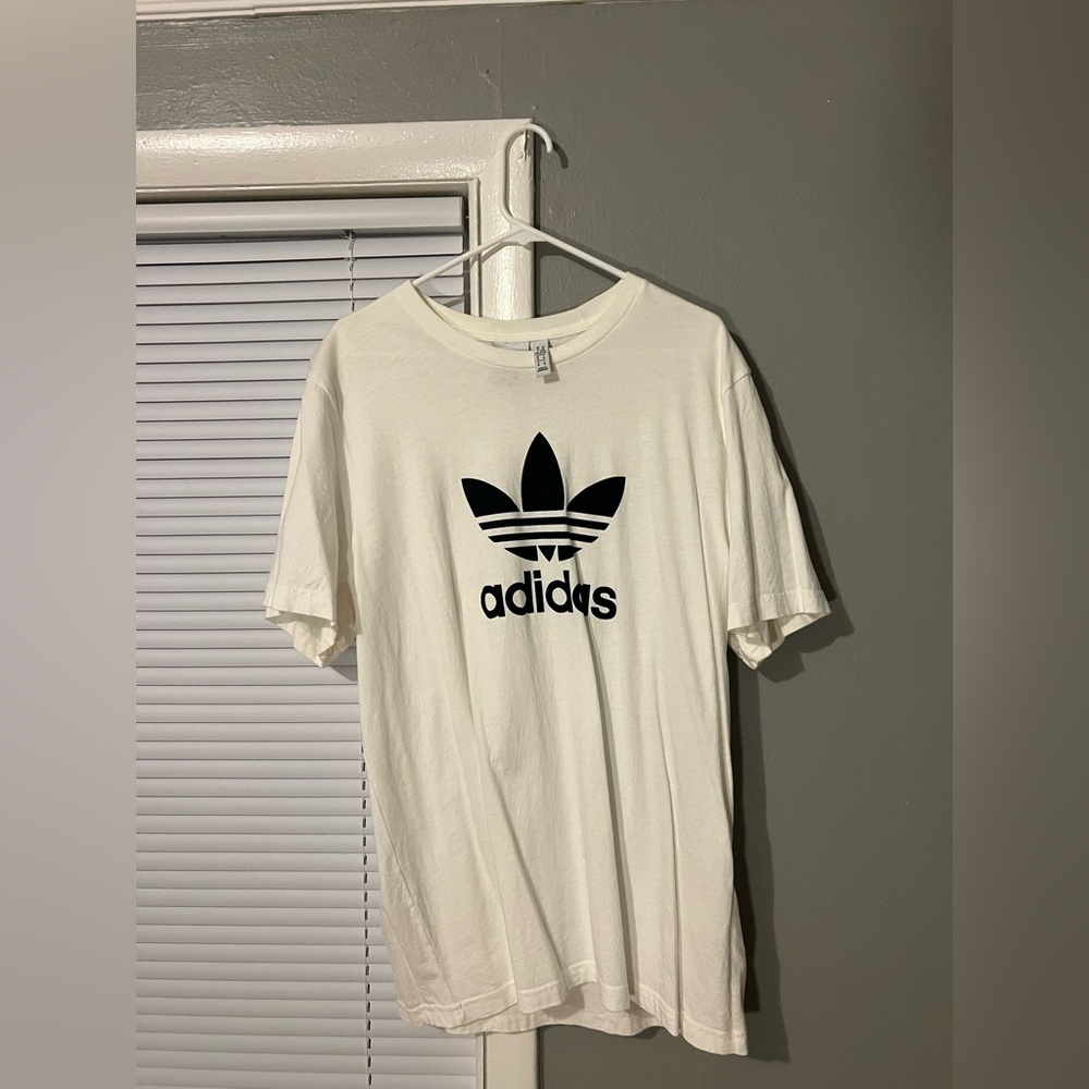 Men’s Adidas tee XL